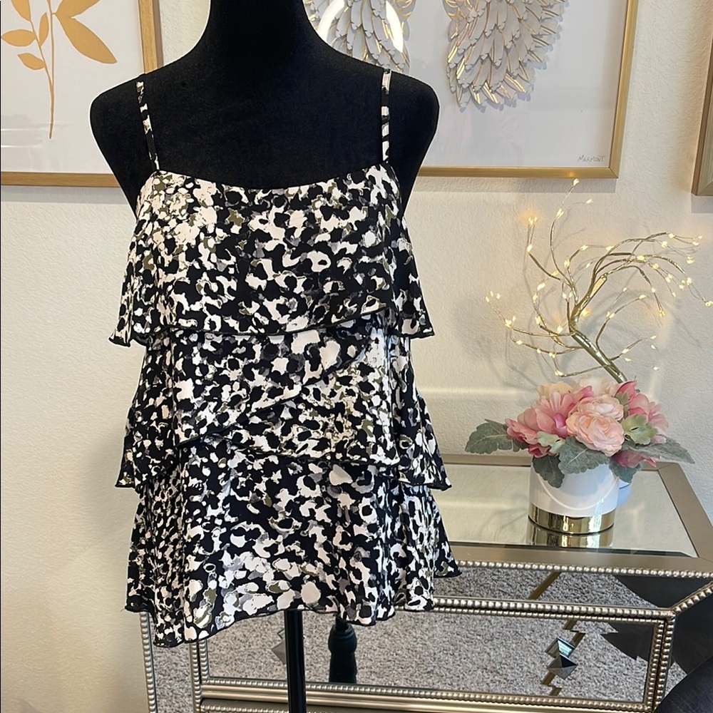 NWT Rebecca Minkoff Size Small Chic Black and White Ruffle Top